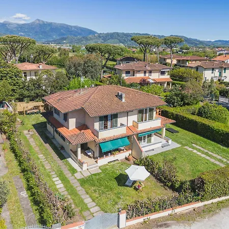 Holiday home Holiday Angela By Interhome